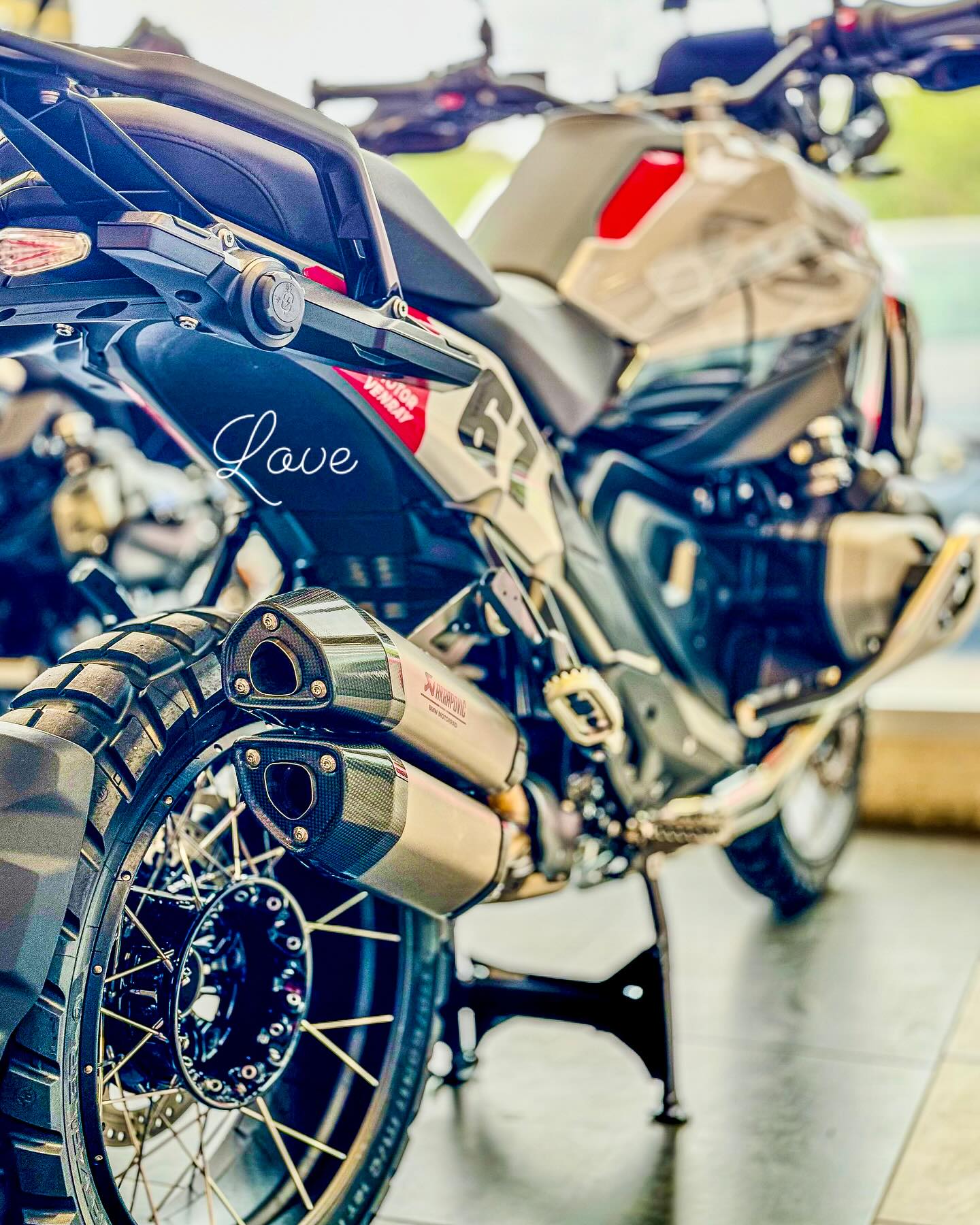 BMW R1300GS TROPHY PEET REPLICA – Shred Graphics