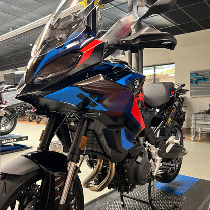 BMW F900XR | M style Black